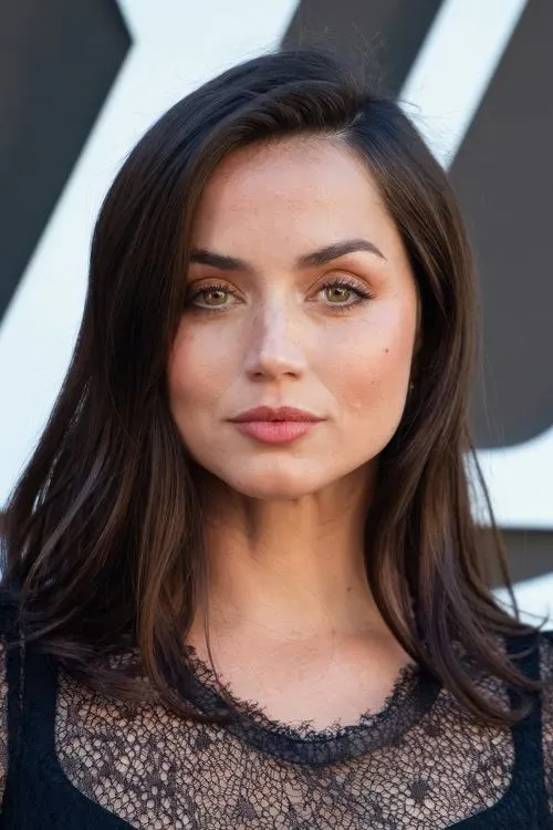 Ana de Armas photo