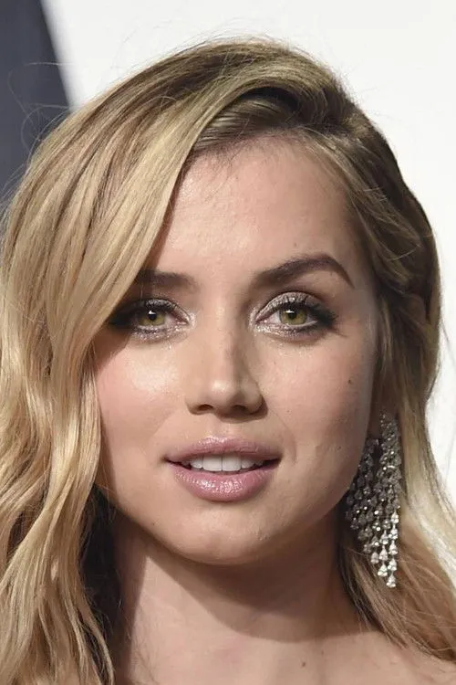 Ana de Armas photo