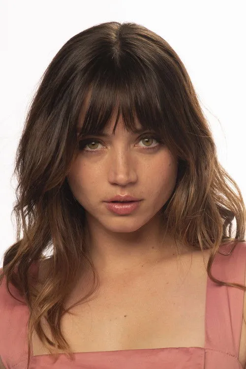 Ana de Armas photo