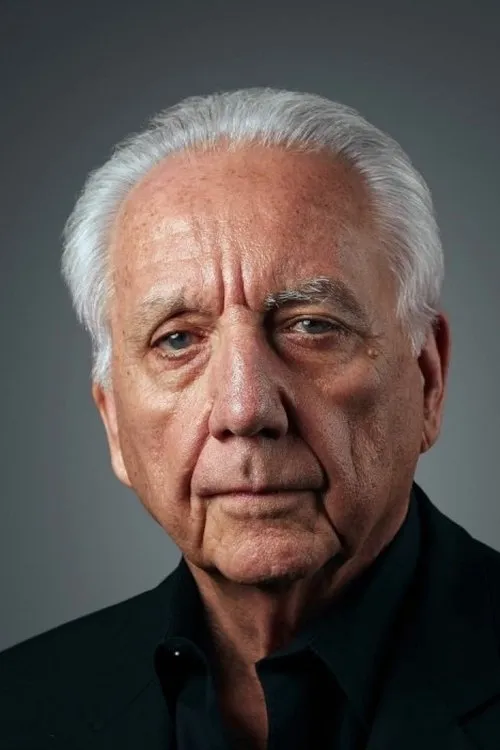 Bob Gunton photo