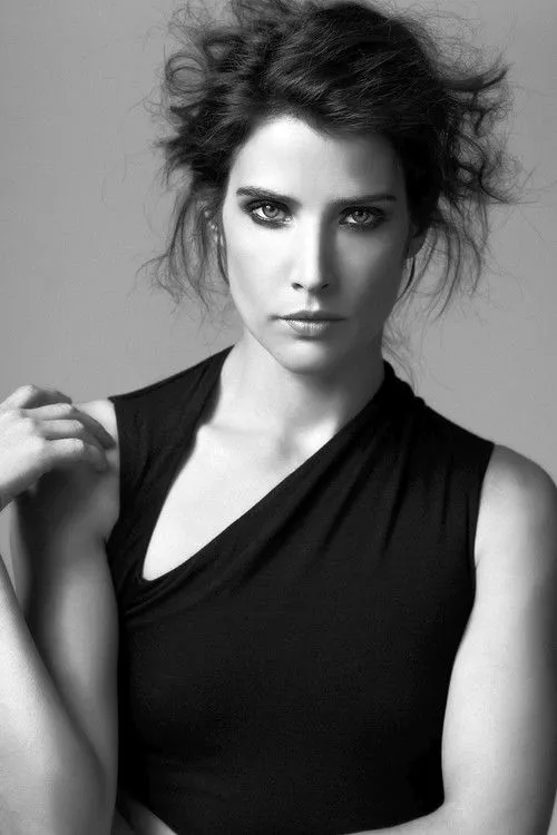 Cobie Smulders photo