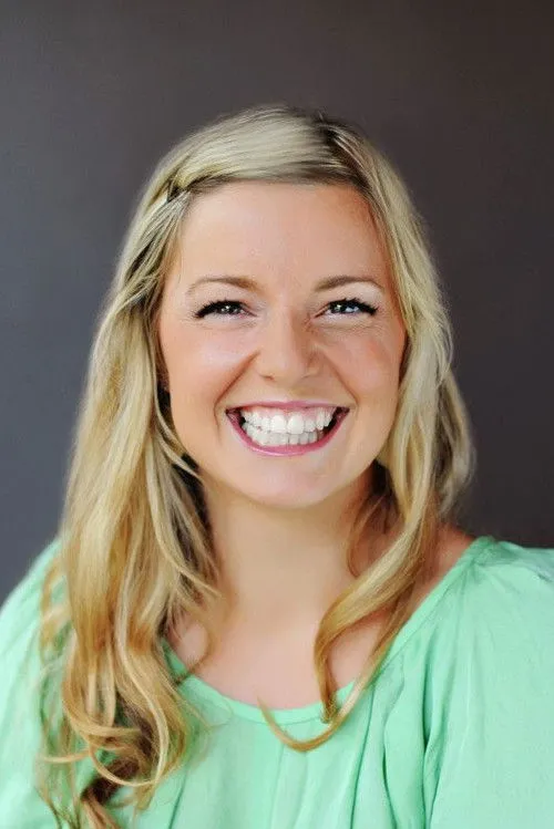 Damaris Phillips photo