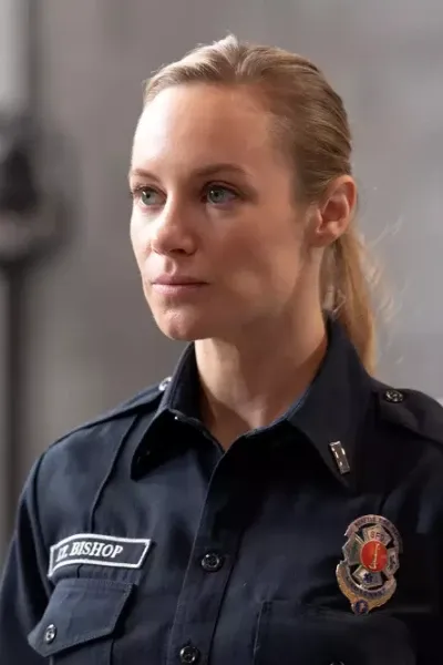Danielle Savre photo