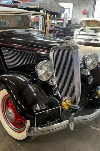 1934 Ford V8 photo
