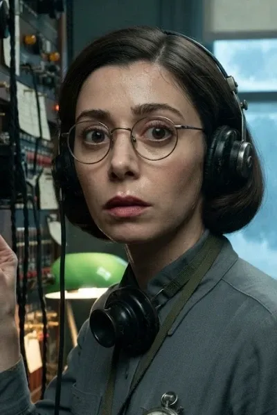 Cristin Milioti photo