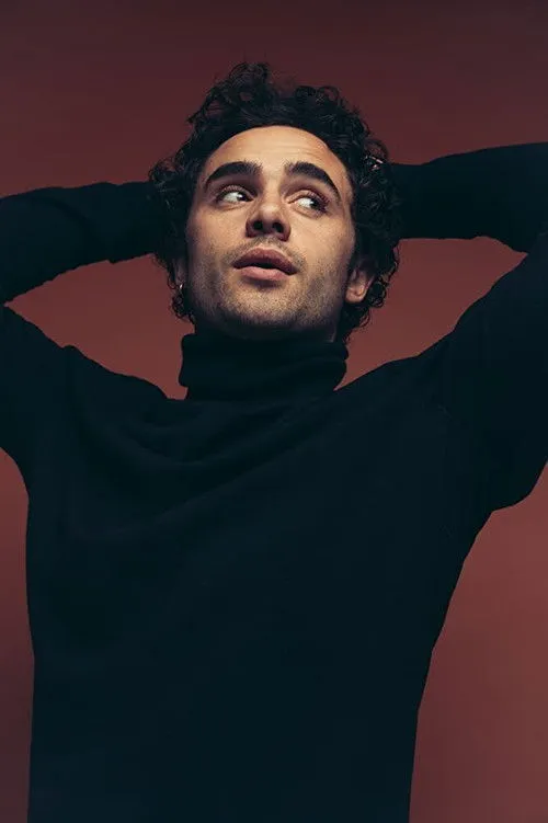 Toby Sebastian photo