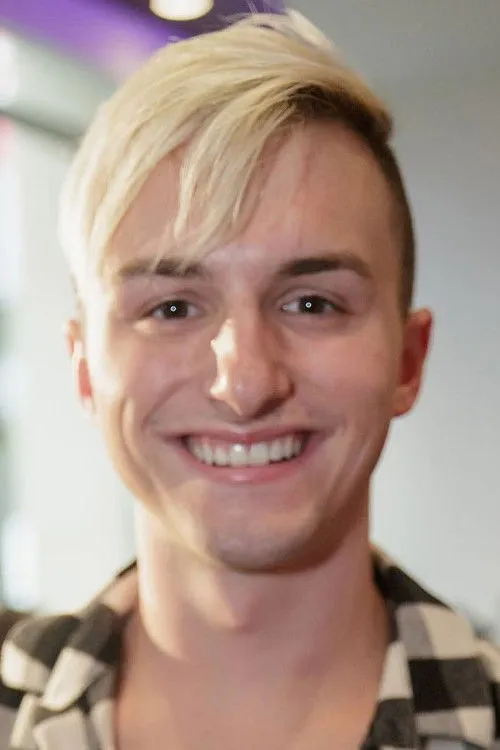 Lucas Cruikshank photo