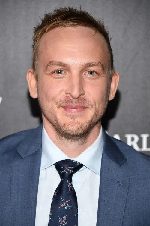 Robin Lord Taylor photo
