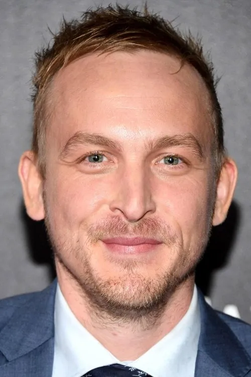 Robin Lord Taylor photo