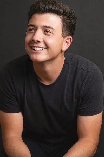 Bradley Steven Perry photo