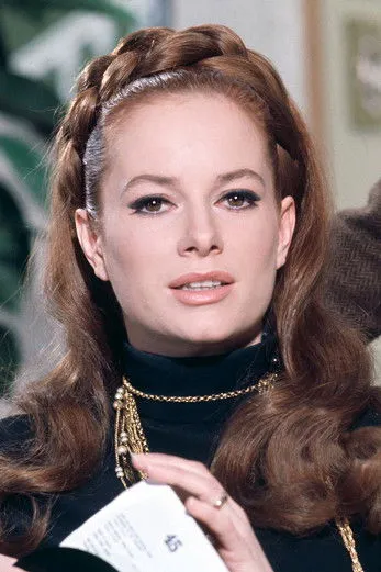 Luciana Paluzzi photo
