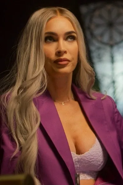 Megan Fox photo
