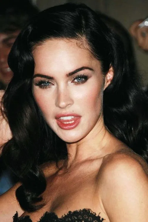 Megan Fox photo