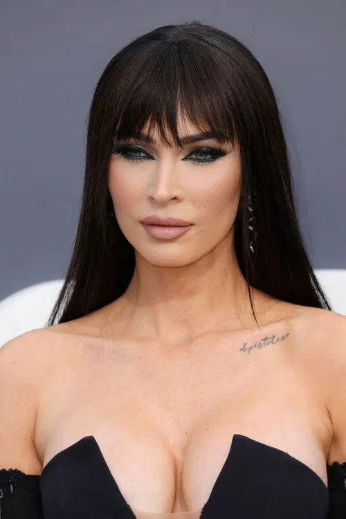 Megan Fox photo