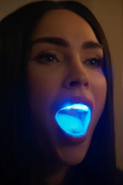 Megan Fox photo