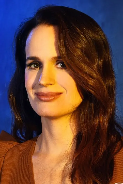 Elizabeth Reaser photo