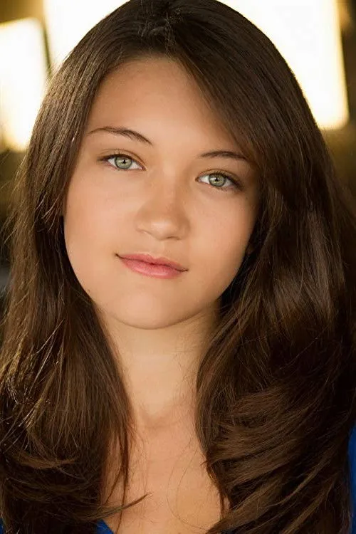 Isa Briones photo
