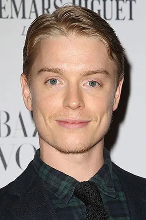 Freddie Fox photo