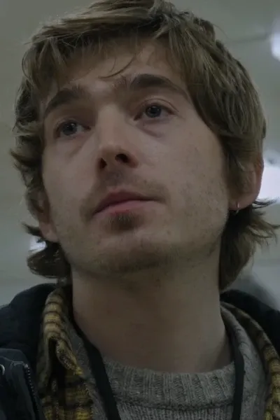 Austin Abrams photo