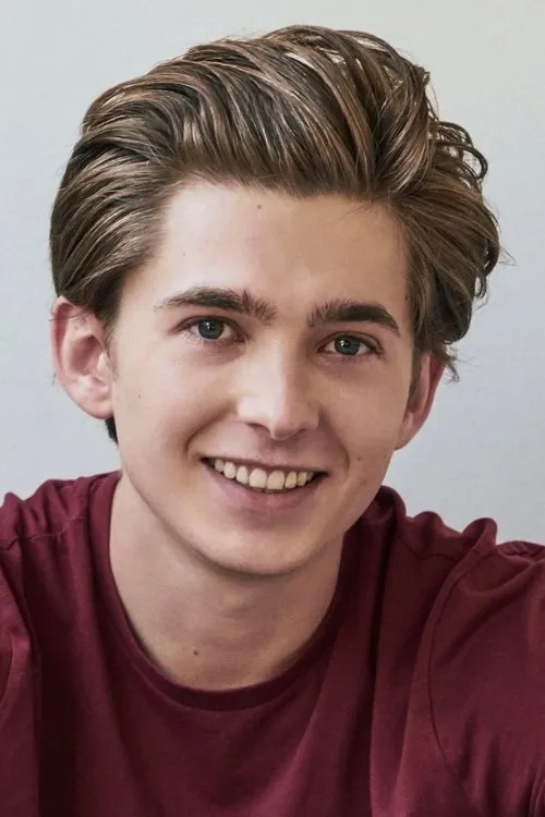 Austin Abrams photo