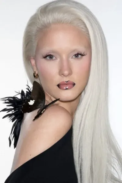 Zara Larsson photo