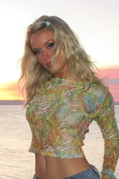 Zara Larsson photo