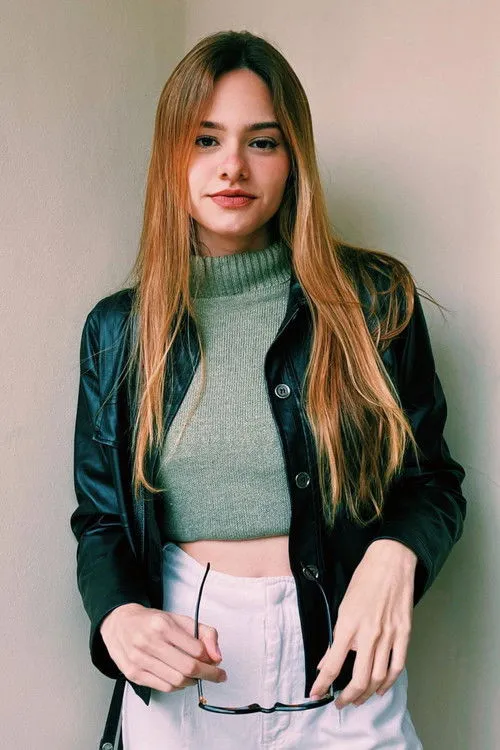 Paola Oliveira photo