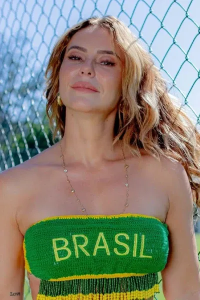 Paola Oliveira