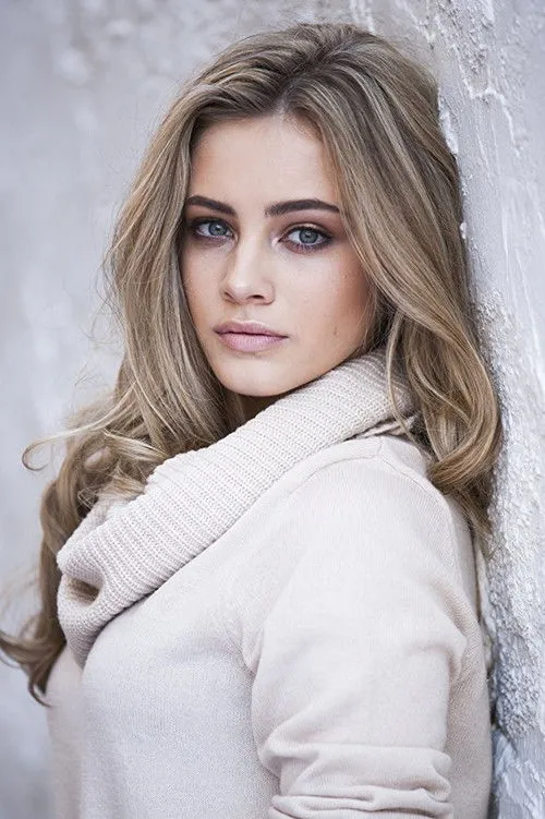 Josephine Langford photo