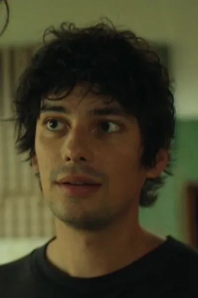 Devon Bostick photo