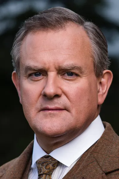 Hugh Bonneville photo