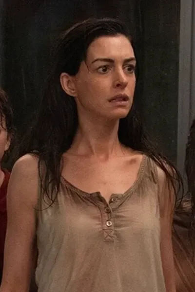 Anne Hathaway photo