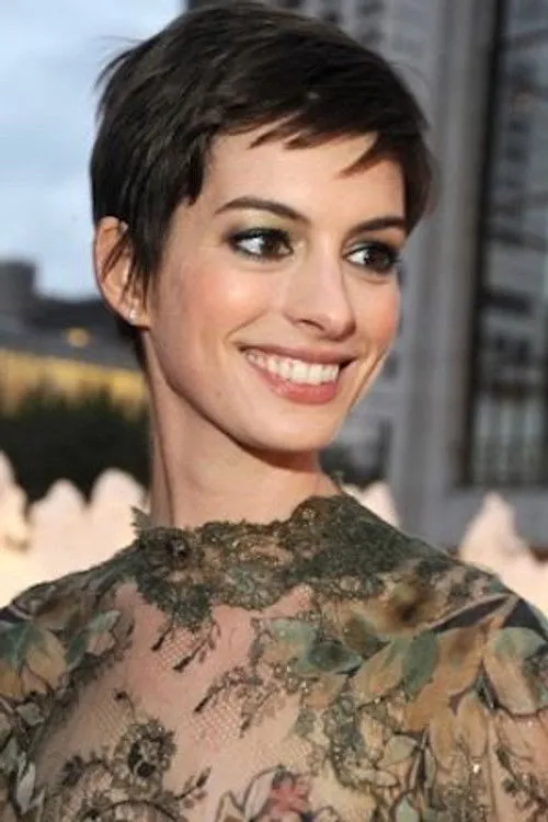 Anne Hathaway photo