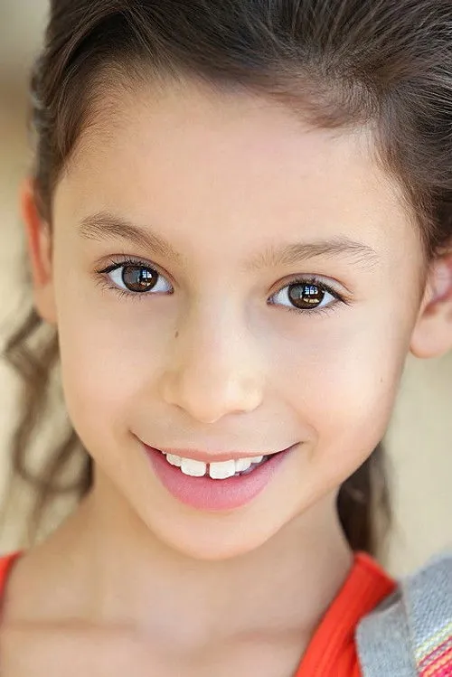 Izabella Alvarez photo