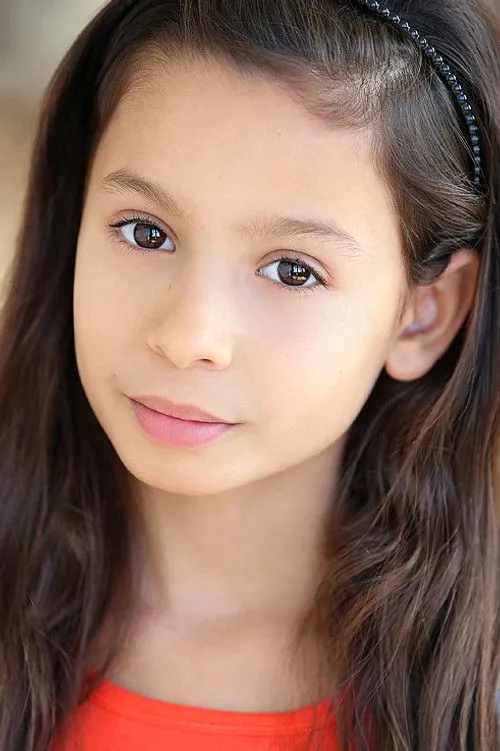 Izabella Alvarez photo