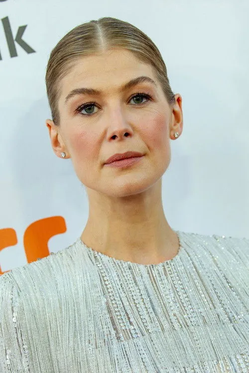 Rosamund Pike photo