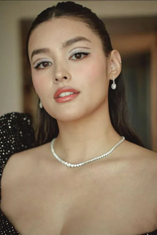Liza Soberano photo