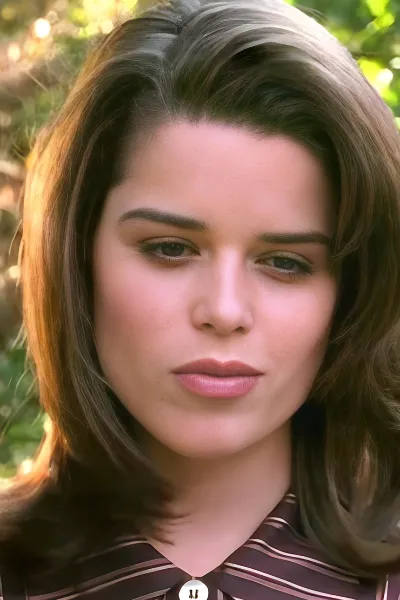 Neve Campbell photo