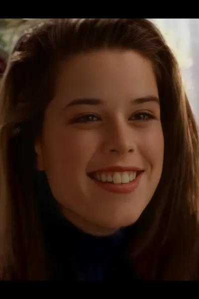 Neve Campbell photo