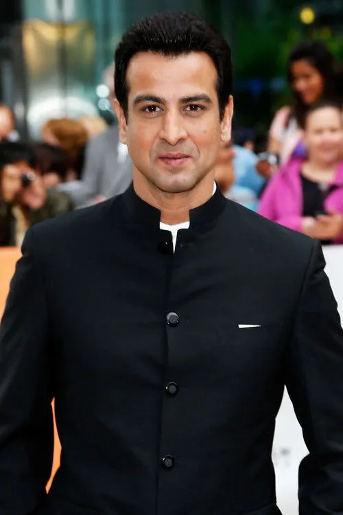 Ronit Roy photo