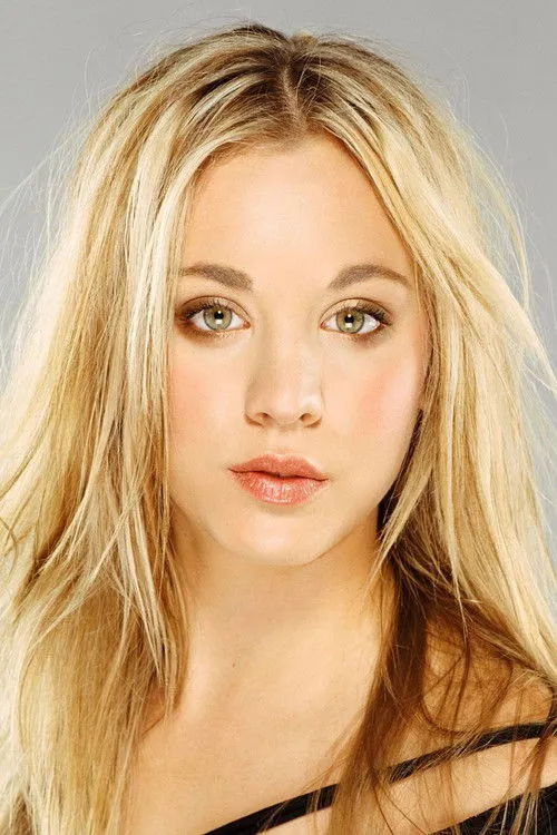 Kaley Cuoco photo