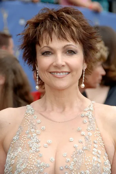 Emma Samms photo