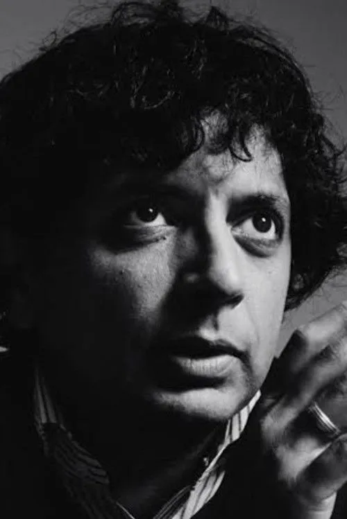 M. Night Shyamalan photo