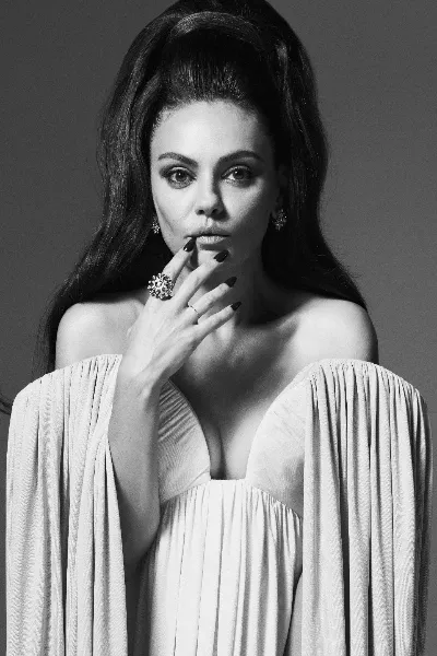 Mila Kunis photo