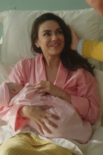 Mila Kunis photo