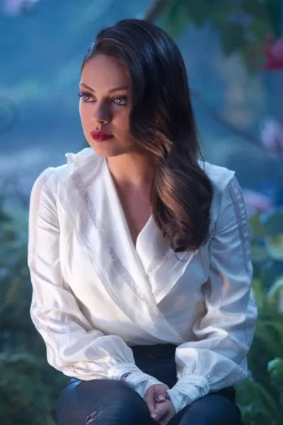 Mila Kunis photo