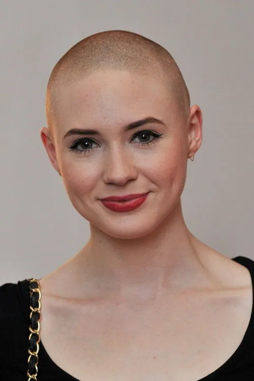 Karen Gillan photo