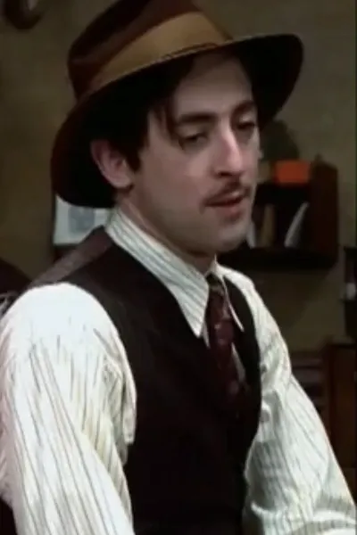 Alan Cumming photo