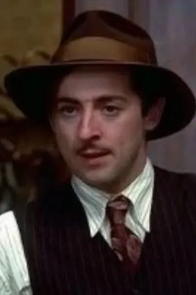 Alan Cumming photo