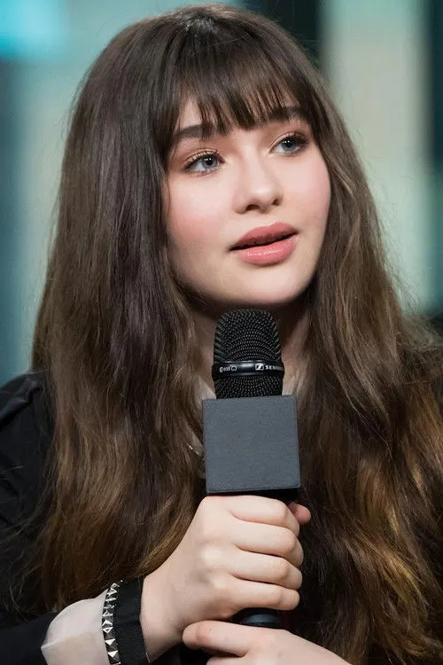 Malina Weissman photo